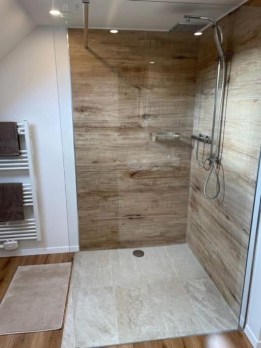 Holiday home *neu* Extravagantes Eifelhaus Am Nuerburgring