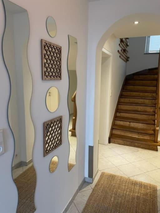 *neu* Extravagantes Eifelhaus Am Nuerburgring *